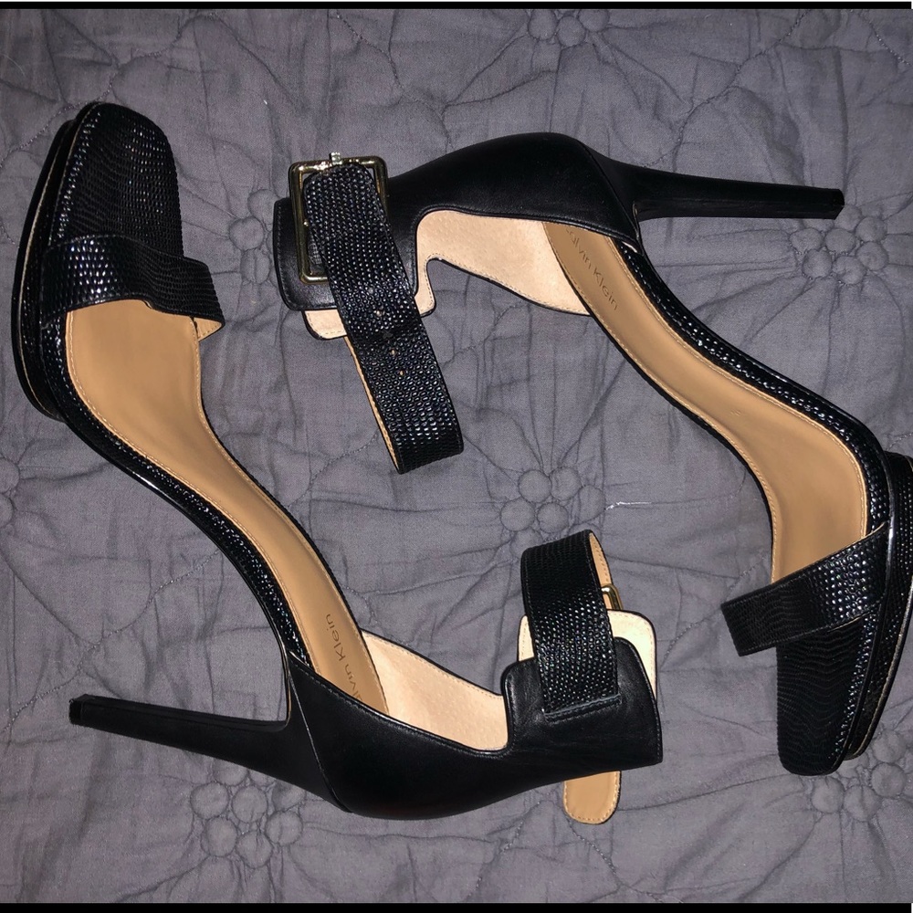 Calvin Klein black heels!